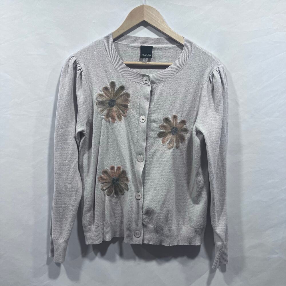 Aaeda Embroidered Taupe Flower Button Up Cardigan Sweater Women's Size Large‎